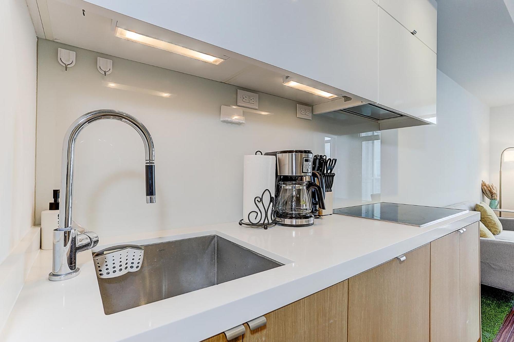 Lakeview Apartments Downtown Toronto Exterior photo